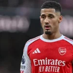 Bật mí lý do William Saliba vắng mặt: Arsenal mất điểm trước Brentford vì thiếu trụ cột 1