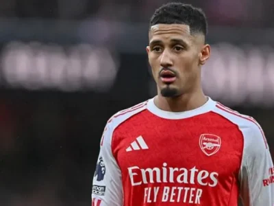 Bật mí lý do William Saliba vắng mặt: Arsenal mất điểm trước Brentford vì thiếu trụ cột